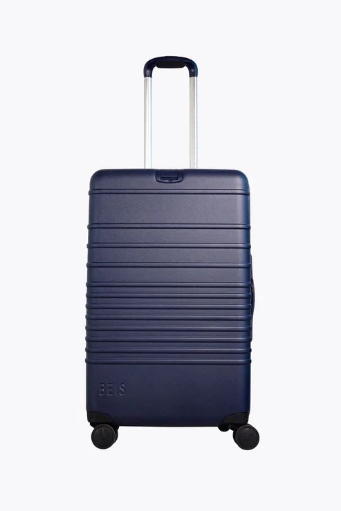 The 26" Check-In Roller in Navy/26"ROLLER | Beis